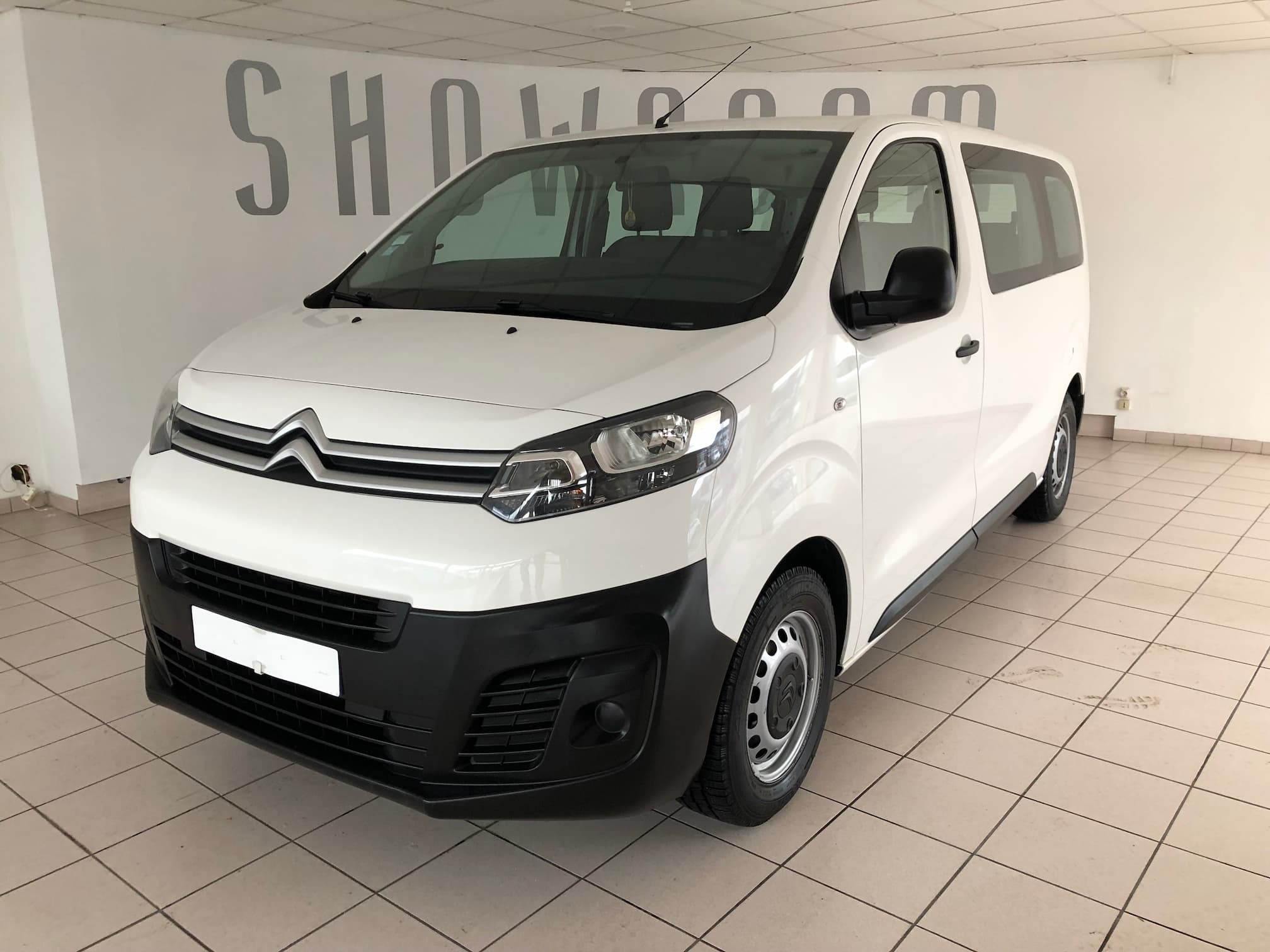 citroen jumpy blanc location besseau
